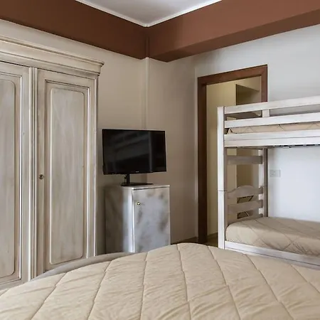 Grand Del Parco מלון 4*