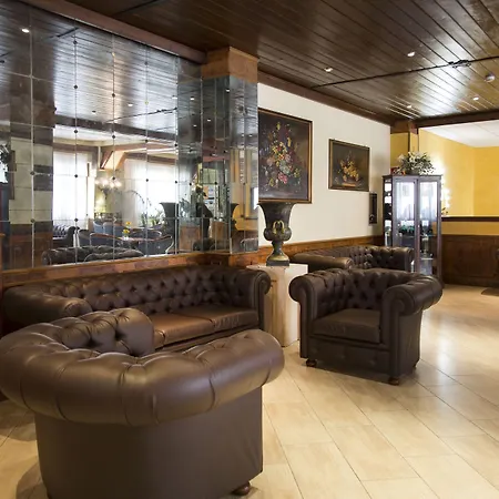 Grand Del Parco Отель Пескассероли