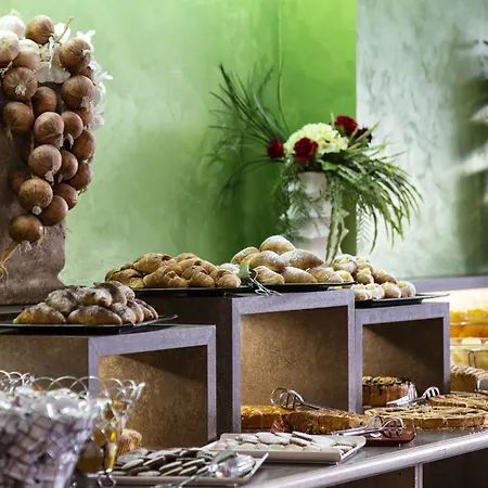 Grand Del Parco Hotell 4*